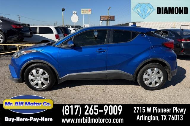 photo of 2019 Toyota C-HR LE