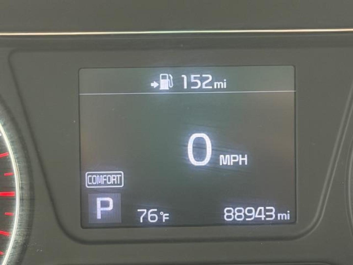 2020 MAROON Kia Sorento 2.4L L (5XYPG4A33LG) with an 2.4L I-4 gasoline direct injection engine, located at 2715 W Pioneer Pkwy, Arlington, TX, 76013, (817) 265-9009, 32.710262, -97.153236 - Photo#3