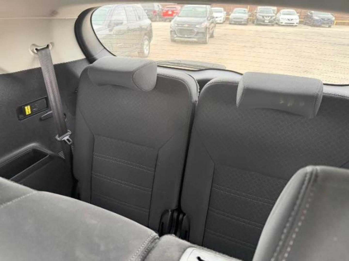 2020 MAROON Kia Sorento 2.4L L (5XYPG4A33LG) with an 2.4L I-4 gasoline direct injection engine, located at 2715 W Pioneer Pkwy, Arlington, TX, 76013, (817) 265-9009, 32.710262, -97.153236 - Photo#11