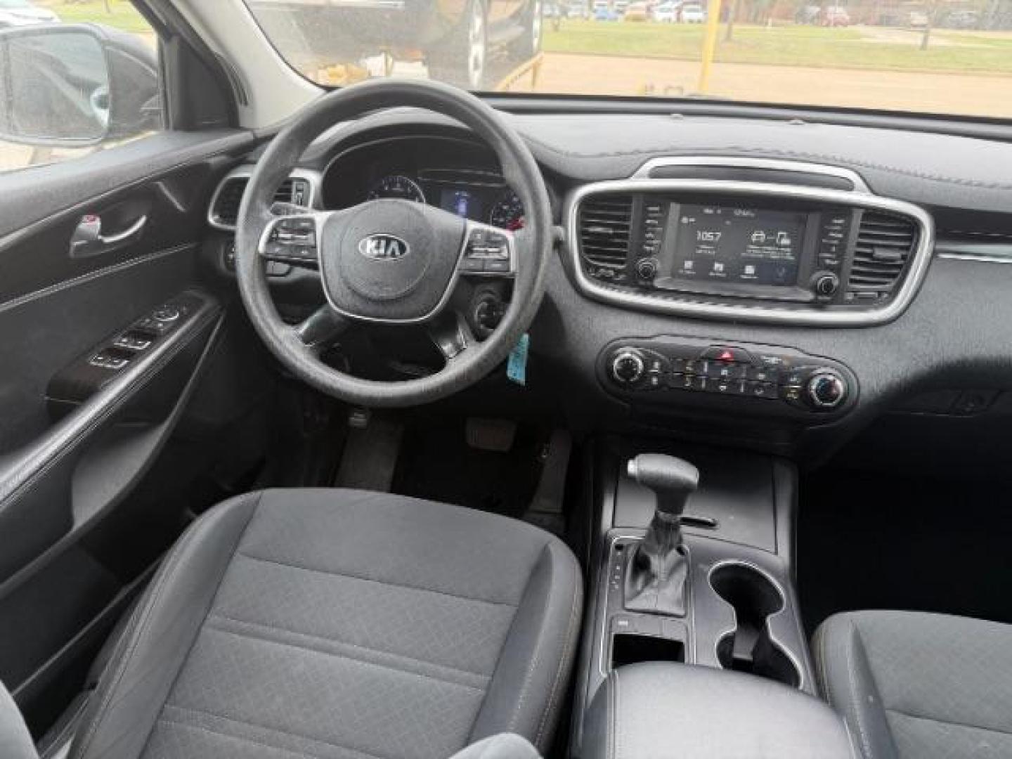 2020 MAROON Kia Sorento 2.4L L (5XYPG4A33LG) with an 2.4L I-4 gasoline direct injection engine, located at 2715 W Pioneer Pkwy, Arlington, TX, 76013, (817) 265-9009, 32.710262, -97.153236 - Photo#14