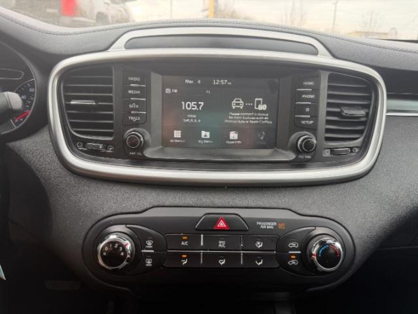 2020 MAROON Kia Sorento 2.4L L (5XYPG4A33LG) with an 2.4L I-4 gasoline direct injection engine, located at 2715 W Pioneer Pkwy, Arlington, TX, 76013, (817) 265-9009, 32.710262, -97.153236 - Photo#18