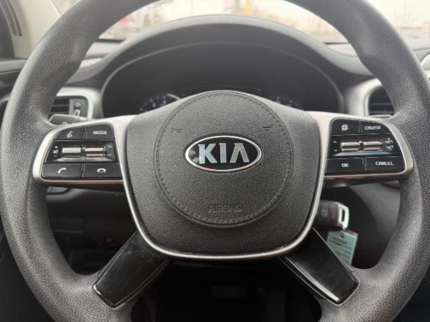 2020 MAROON Kia Sorento 2.4L L (5XYPG4A33LG) with an 2.4L I-4 gasoline direct injection engine, located at 2715 W Pioneer Pkwy, Arlington, TX, 76013, (817) 265-9009, 32.710262, -97.153236 - Photo#19