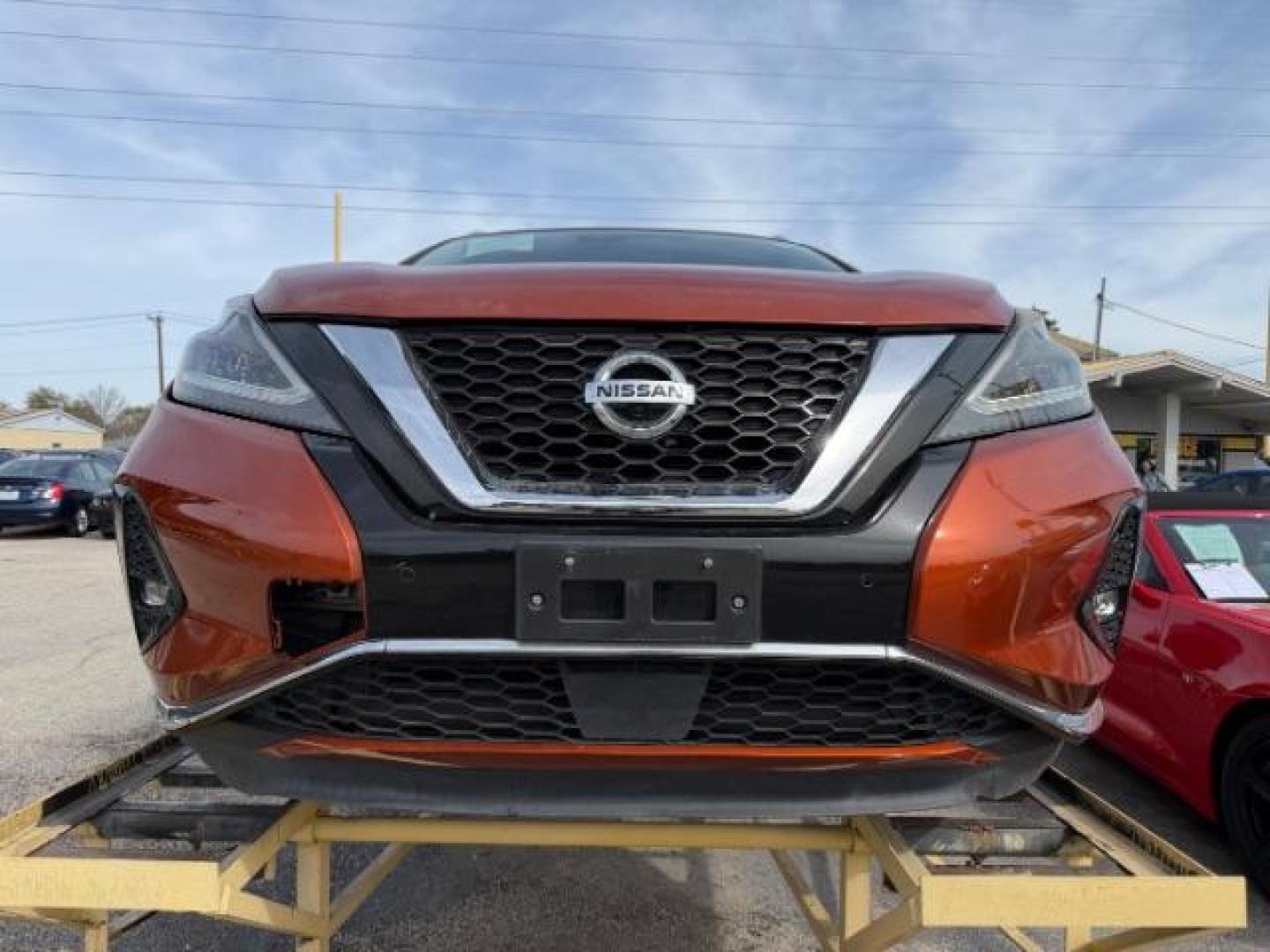 2019 ORANGE Nissan Murano SL (5N1AZ2MJXKN) with an 3.5L V-6 DOHC engine, located at 2715 W Pioneer Pkwy, Arlington, TX, 76013, (817) 265-9009, 32.710262, -97.153236 - Photo#4