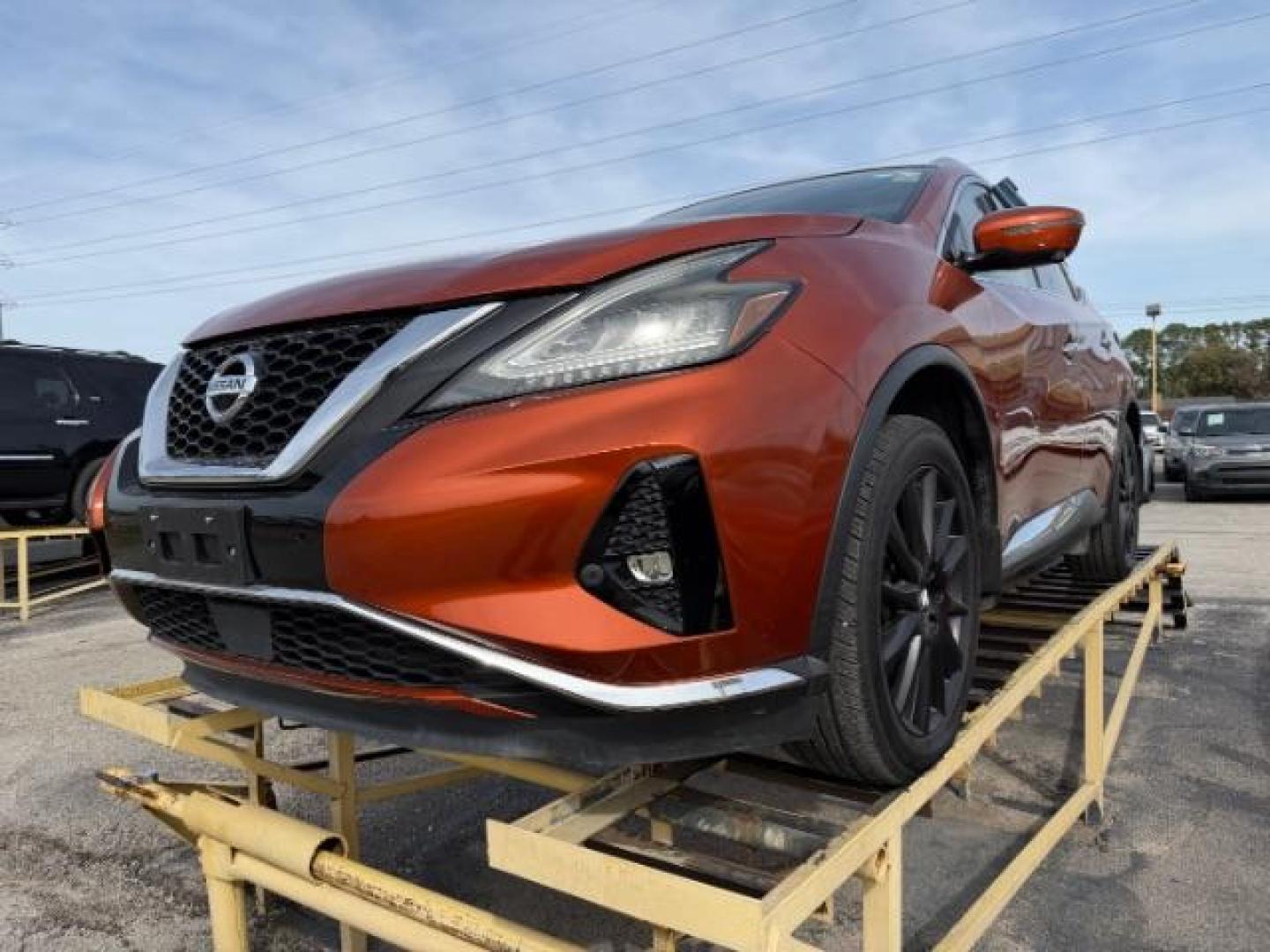 2019 ORANGE Nissan Murano SL (5N1AZ2MJXKN) with an 3.5L V-6 DOHC engine, located at 2715 W Pioneer Pkwy, Arlington, TX, 76013, (817) 265-9009, 32.710262, -97.153236 - Photo#5