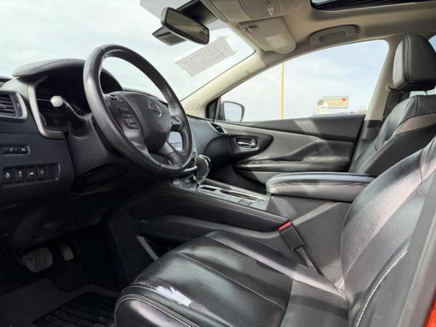 2019 ORANGE Nissan Murano SL (5N1AZ2MJXKN) with an 3.5L V-6 DOHC engine, located at 2715 W Pioneer Pkwy, Arlington, TX, 76013, (817) 265-9009, 32.710262, -97.153236 - Photo#16