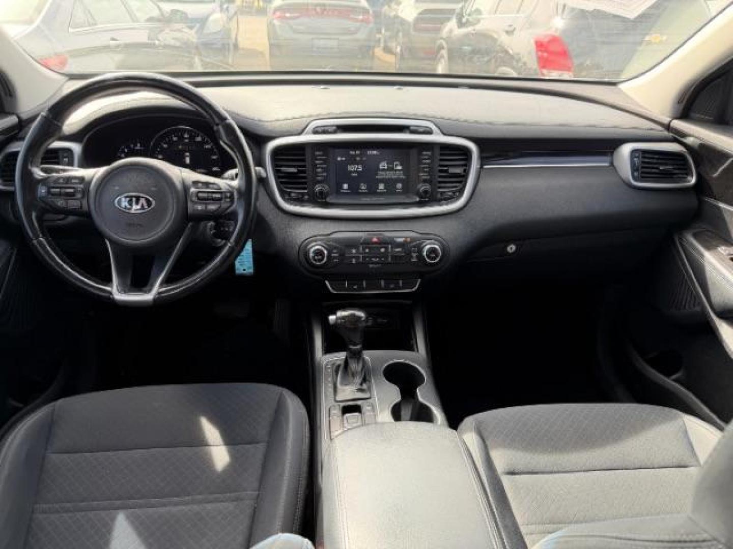 2018 BLACK Kia Sorento 2.4L LX (5XYPG4A30JG) with an 2.4L I-4 gasoline direct injection engine, located at 2715 W Pioneer Pkwy, Arlington, TX, 76013, (817) 265-9009, 32.710262, -97.153236 - Photo#13