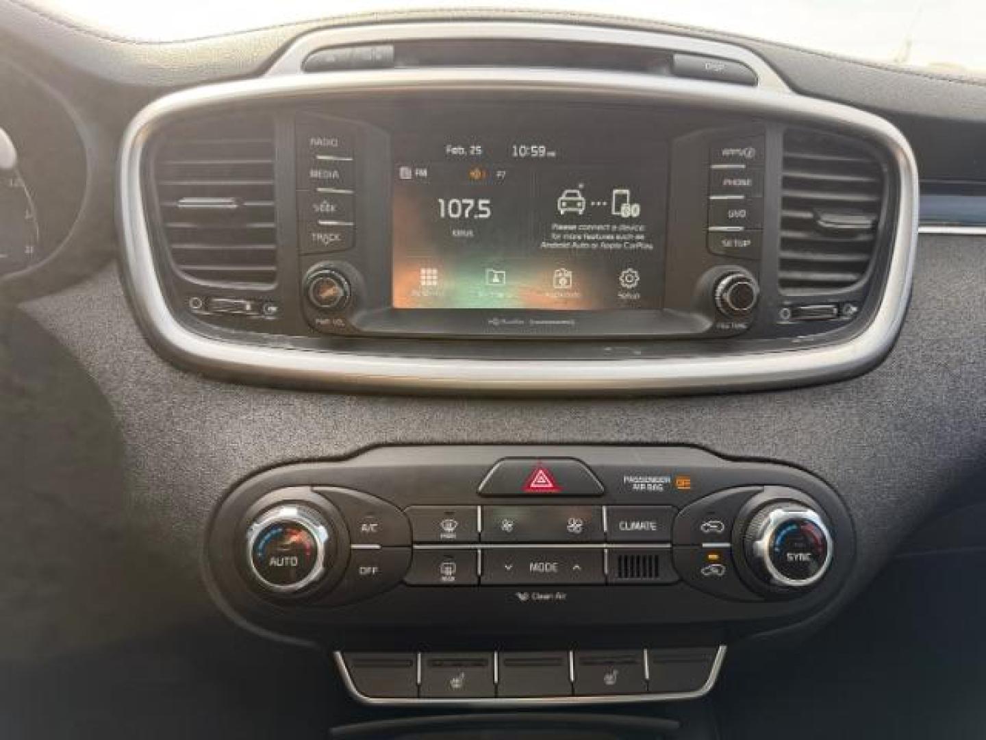 2018 BLACK Kia Sorento 2.4L LX (5XYPG4A30JG) with an 2.4L I-4 gasoline direct injection engine, located at 2715 W Pioneer Pkwy, Arlington, TX, 76013, (817) 265-9009, 32.710262, -97.153236 - Photo#18