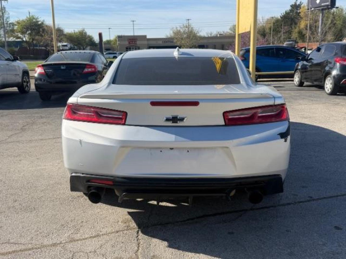 2018 SILVER Chevrolet Camaro 1LT (1G1FB1RS8J0) , located at 2715 W Pioneer Pkwy, Arlington, TX, 76013, (817) 265-9009, 32.710262, -97.153236 - Photo#8