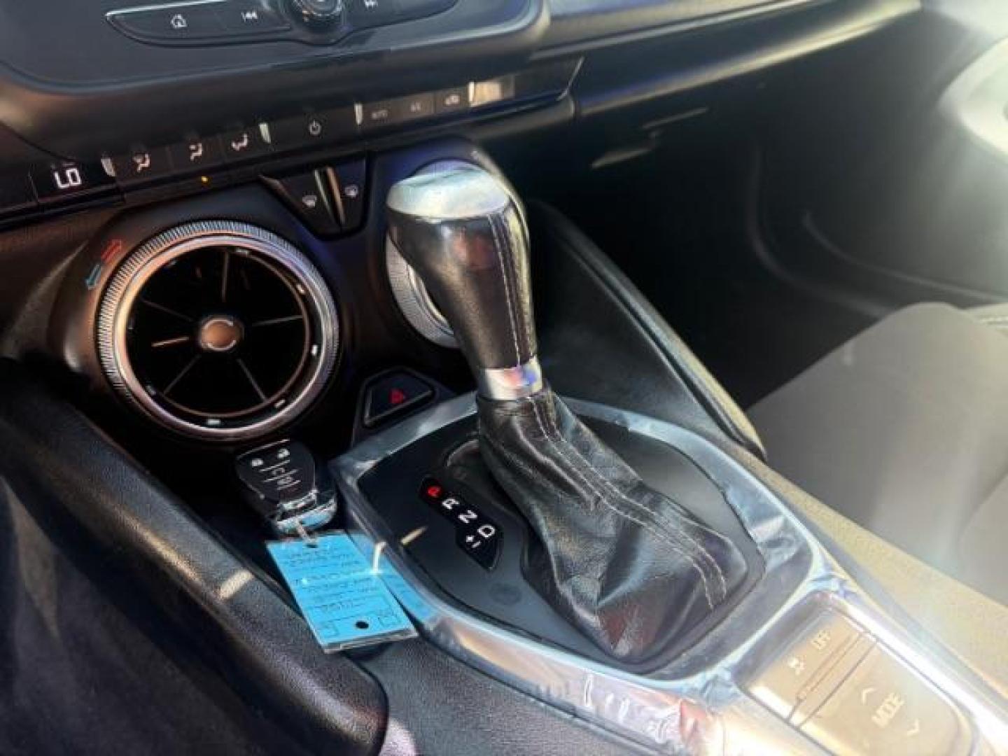 2018 SILVER Chevrolet Camaro 1LT (1G1FB1RS8J0) , located at 2715 W Pioneer Pkwy, Arlington, TX, 76013, (817) 265-9009, 32.710262, -97.153236 - Photo#16