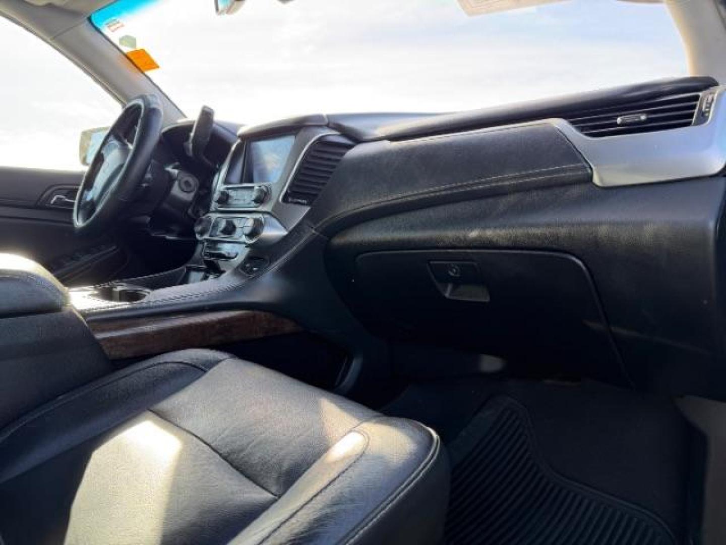 2019 BLACK Chevrolet Suburban LT (1GNSCHKC8KR) with an EcoTec3 5.3L V-8 gasoline direct injection engine, located at 2715 W Pioneer Pkwy, Arlington, TX, 76013, (817) 265-9009, 32.710262, -97.153236 - Photo#13