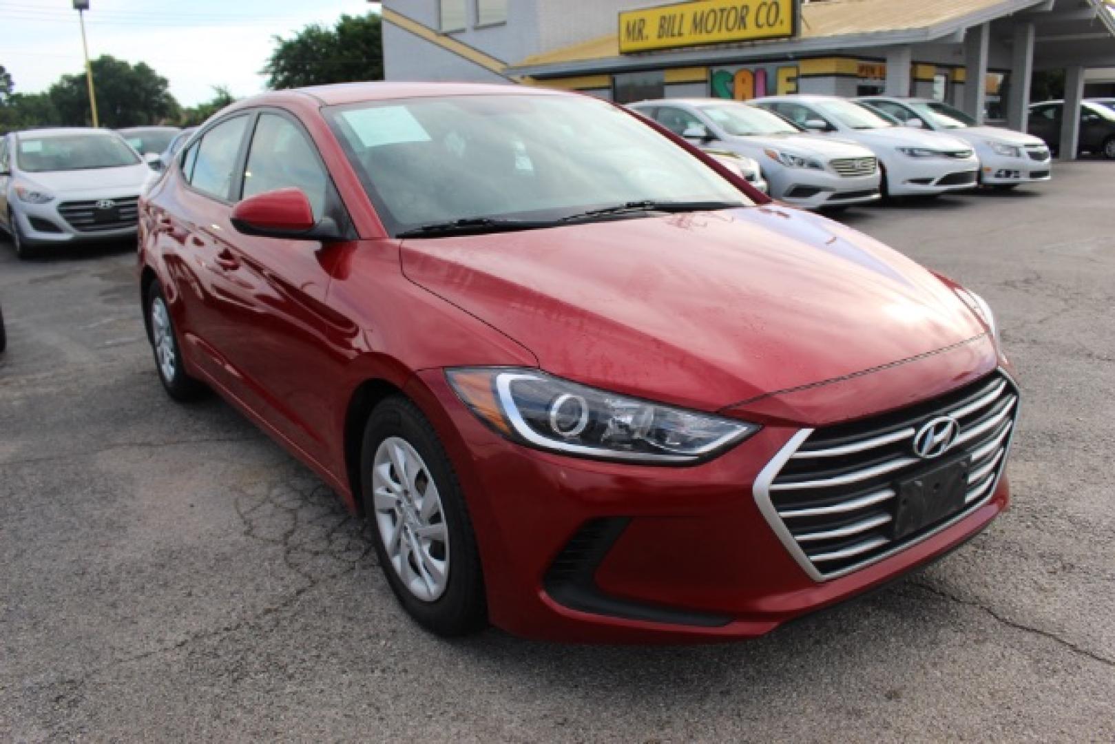 2017 RED Hyundai Elantra SE (5NPD84LFXHH) with an Nu 2L I-4 DOHC engine, located at 2715 W Pioneer Pkwy, Arlington, TX, 76013, (817) 265-9009, 32.710262, -97.153236- Photo#6