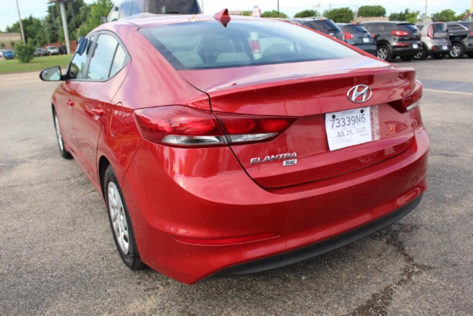 2017 RED Hyundai Elantra SE (5NPD84LFXHH) with an Nu 2L I-4 DOHC engine, located at 2715 W Pioneer Pkwy, Arlington, TX, 76013, (817) 265-9009, 32.710262, -97.153236- Photo#7