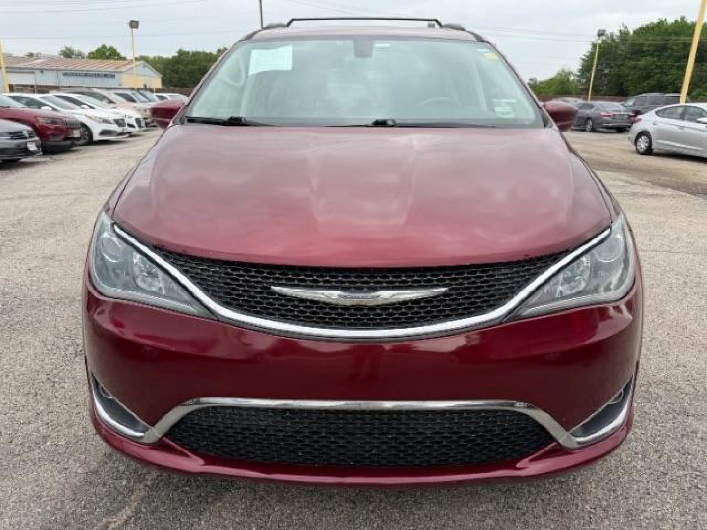 2017 RED Chrysler Pacifica Touring-L (2C4RC1BG3HR) with an 3.6L V-6 DOHC engine, located at 2715 W Pioneer Pkwy, Arlington, TX, 76013, (817) 265-9009, 32.710262, -97.153236 - Photo#4