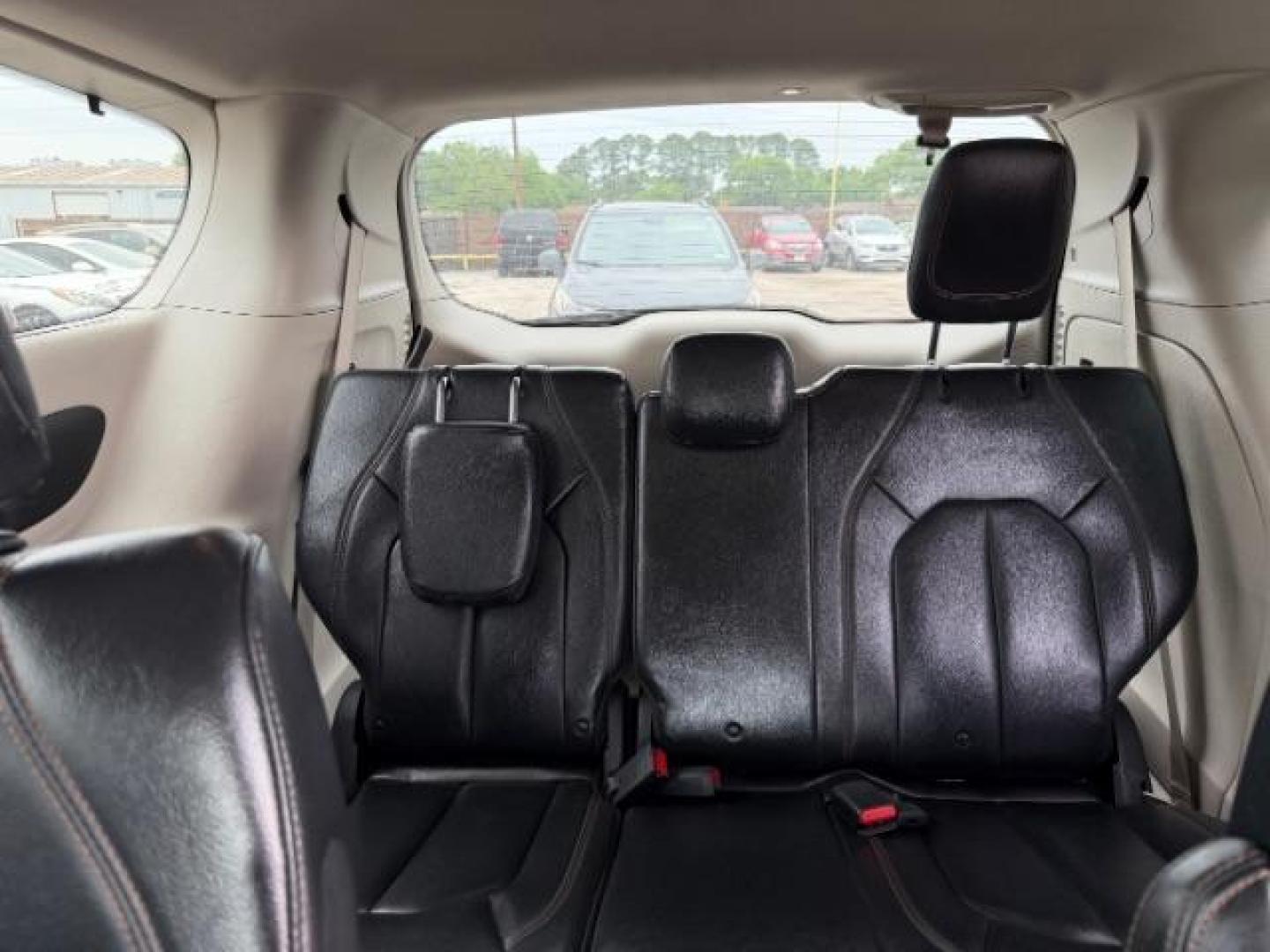 2017 RED Chrysler Pacifica Touring-L (2C4RC1BG3HR) with an 3.6L V-6 DOHC engine, located at 2715 W Pioneer Pkwy, Arlington, TX, 76013, (817) 265-9009, 32.710262, -97.153236 - Photo#10