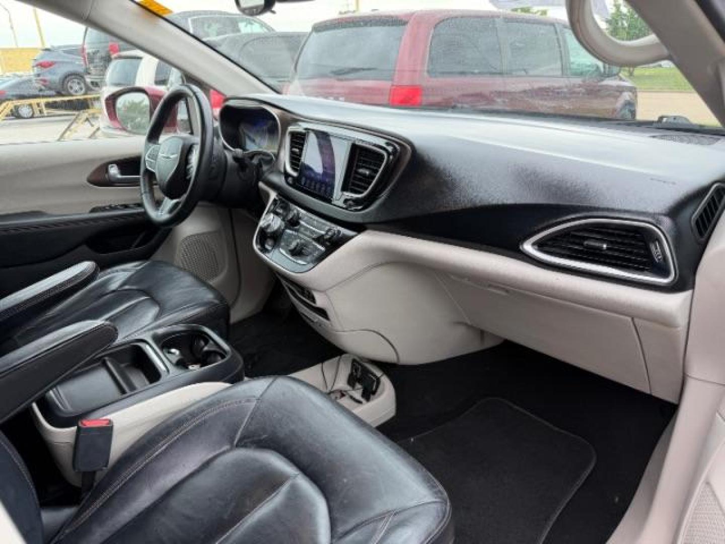 2017 RED Chrysler Pacifica Touring-L (2C4RC1BG3HR) with an 3.6L V-6 DOHC engine, located at 2715 W Pioneer Pkwy, Arlington, TX, 76013, (817) 265-9009, 32.710262, -97.153236 - Photo#15