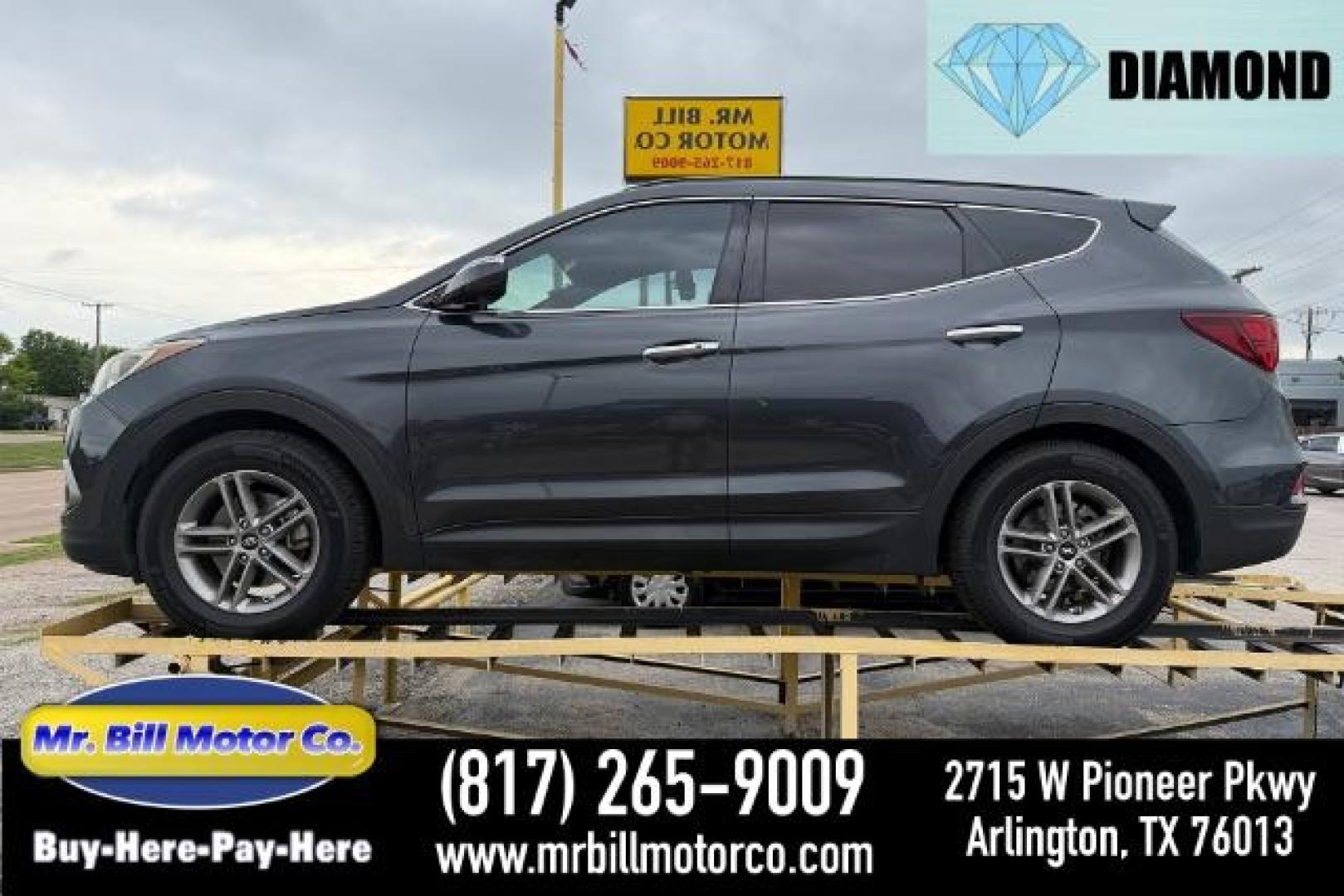 2018 GRAY Hyundai Santa Fe Sport 2.4L (5XYZU3LBXJG) with an Theta II 2.4L I-4 gasoline direct injection engine, located at 2715 W Pioneer Pkwy, Arlington, TX, 76013, (817) 265-9009, 32.710262, -97.153236 - Photo#0