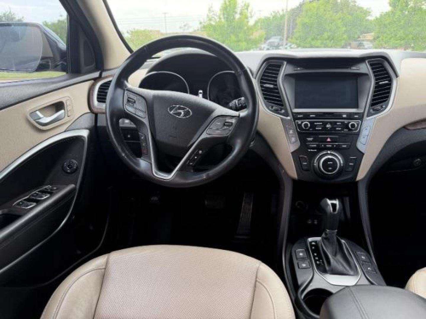 2018 GRAY Hyundai Santa Fe Sport 2.4L (5XYZU3LBXJG) with an Theta II 2.4L I-4 gasoline direct injection engine, located at 2715 W Pioneer Pkwy, Arlington, TX, 76013, (817) 265-9009, 32.710262, -97.153236 - Photo#12