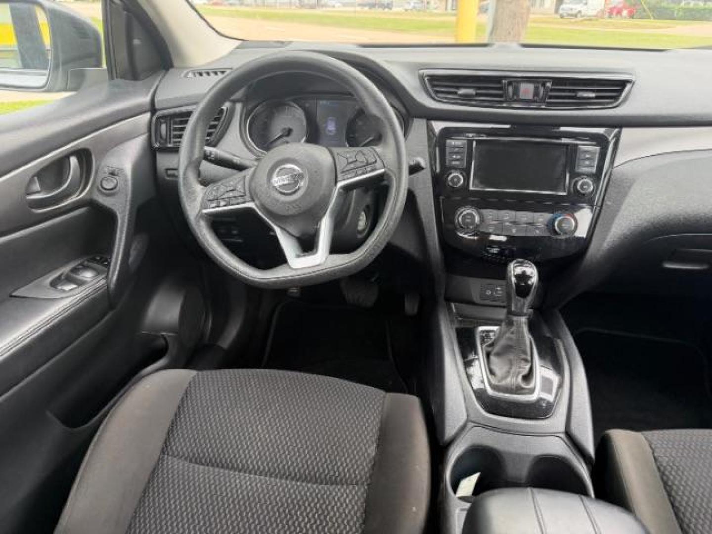 2022 SILVER Nissan Rogue Sport S AWD Xtronic CVT (JN1BJ1AW3NW) with an 2L I-4 gasoline direct injection engine, located at 2715 W Pioneer Pkwy, Arlington, TX, 76013, (817) 265-9009, 32.710262, -97.153236 - Photo#12