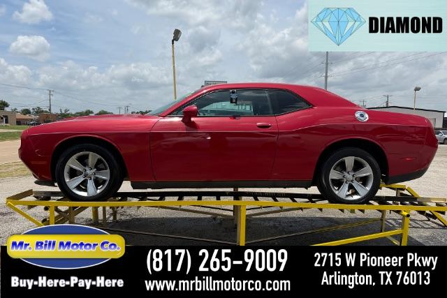 photo of 2015 Dodge Challenger SXT