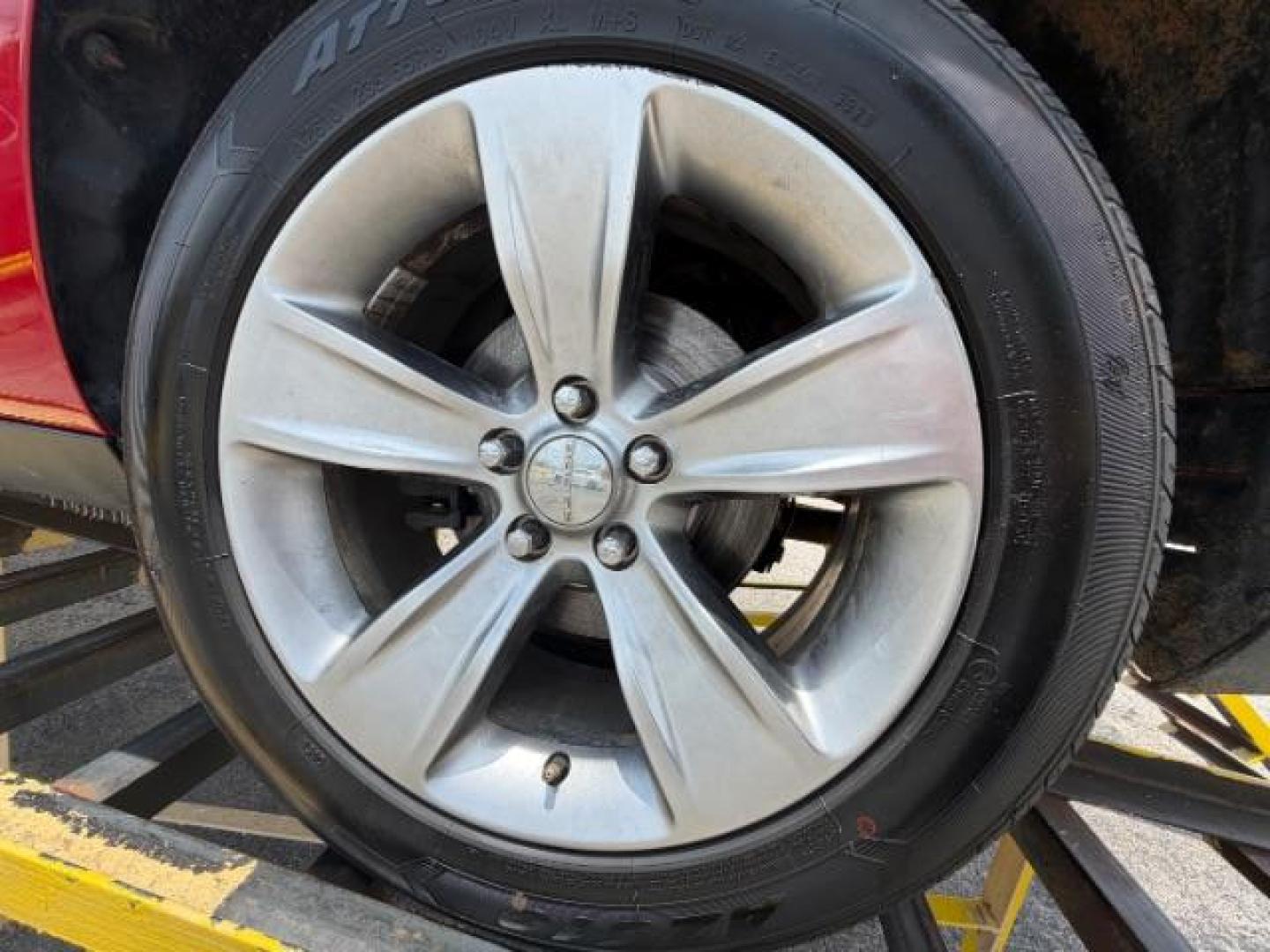 2015 RED Dodge Challenger SXT (2C3CDZAGXFH) with an 3.6L V-6 DOHC engine, located at 2715 W Pioneer Pkwy, Arlington, TX, 76013, (817) 265-9009, 32.710262, -97.153236 - Photo#10