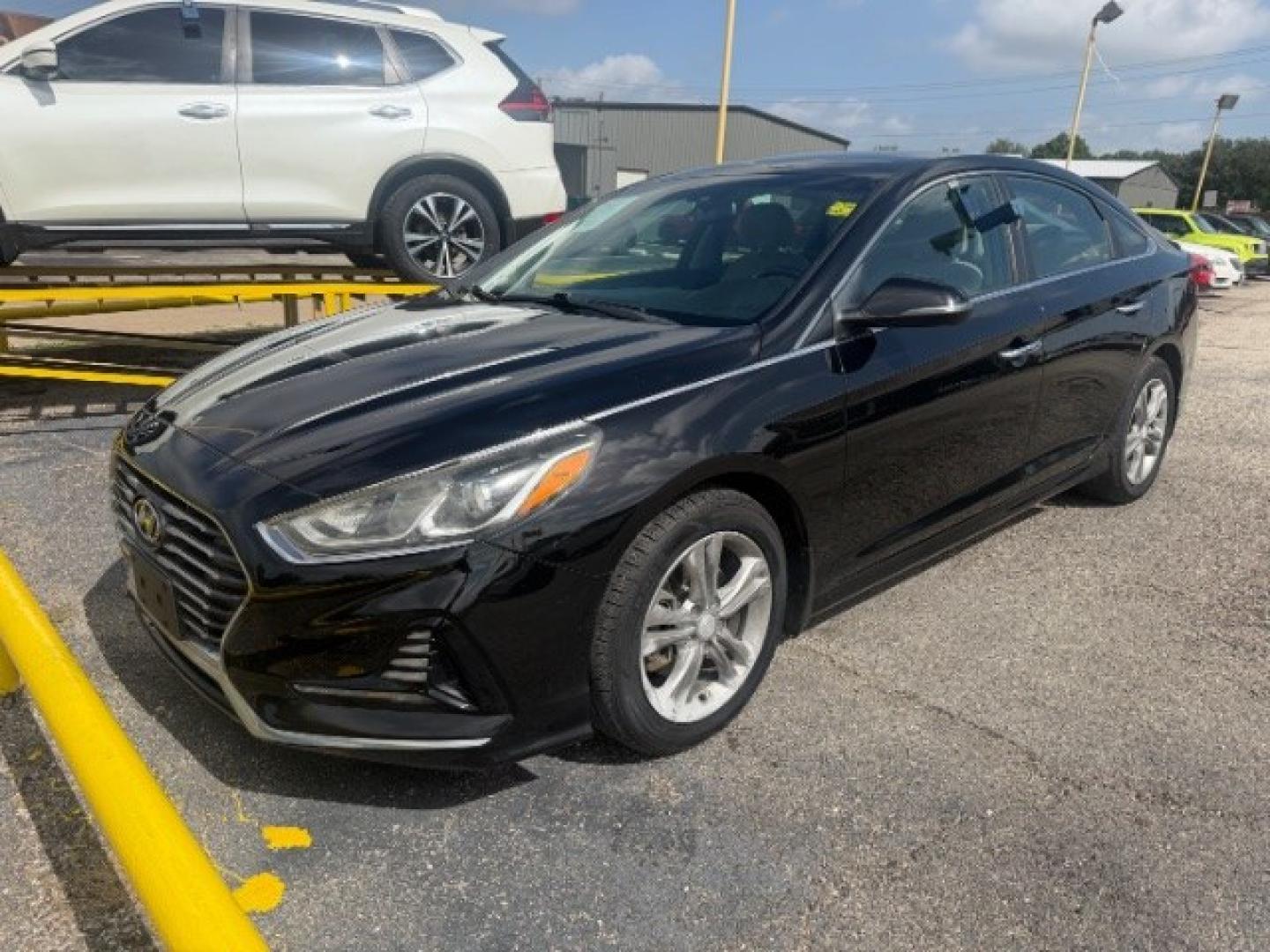 2018 BLACK Hyundai Sonata Sport (5NPE34AF1JH) with an 2.4L L4 DOHC 16V engine, 6-Speed Automatic transmission, located at 2715 W Pioneer Pkwy, Arlington, TX, 76013, (817) 265-9009, 32.710262, -97.153236- Photo#3