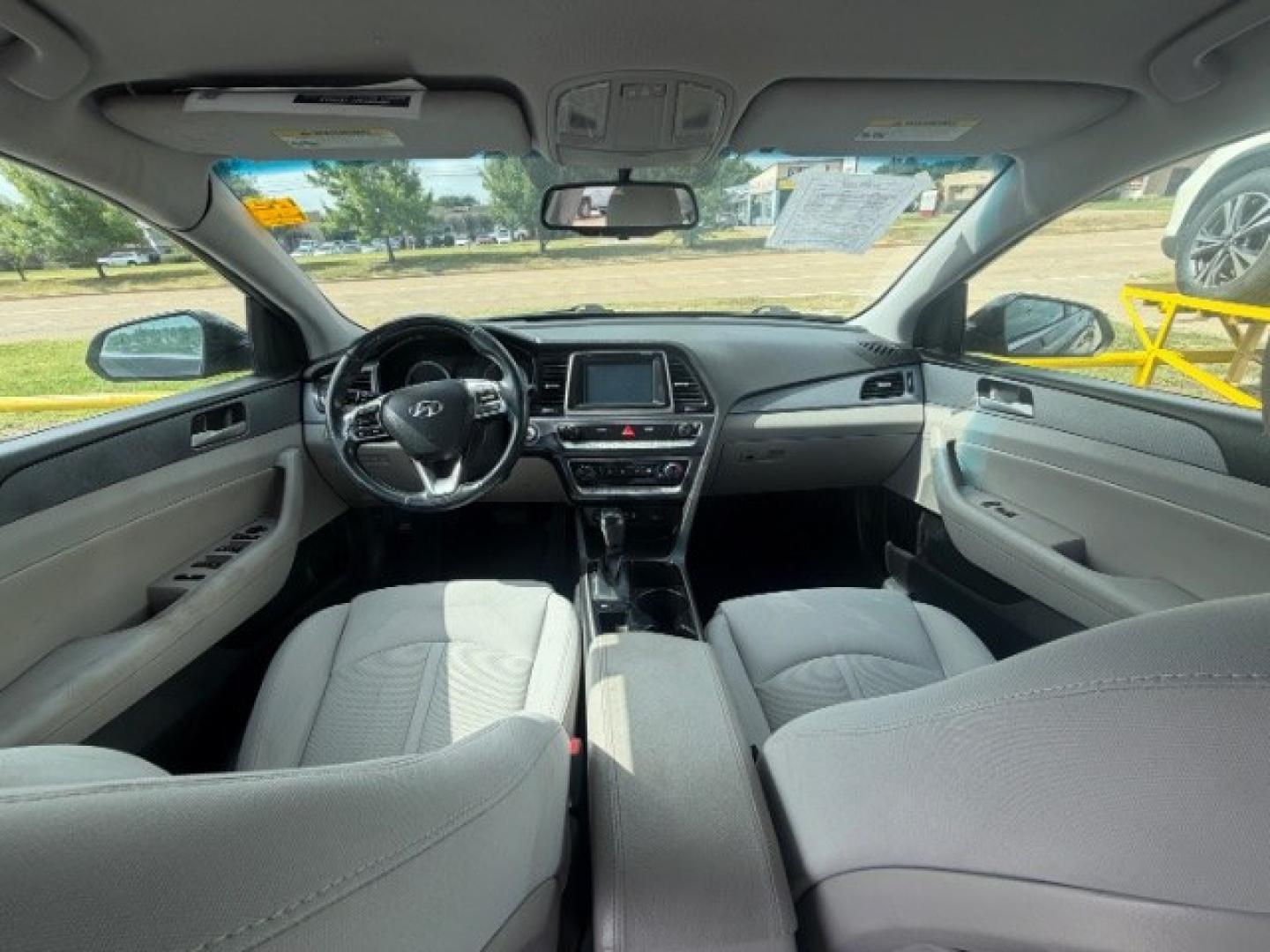2018 BLACK Hyundai Sonata Sport (5NPE34AF1JH) with an 2.4L L4 DOHC 16V engine, 6-Speed Automatic transmission, located at 2715 W Pioneer Pkwy, Arlington, TX, 76013, (817) 265-9009, 32.710262, -97.153236- Photo#14