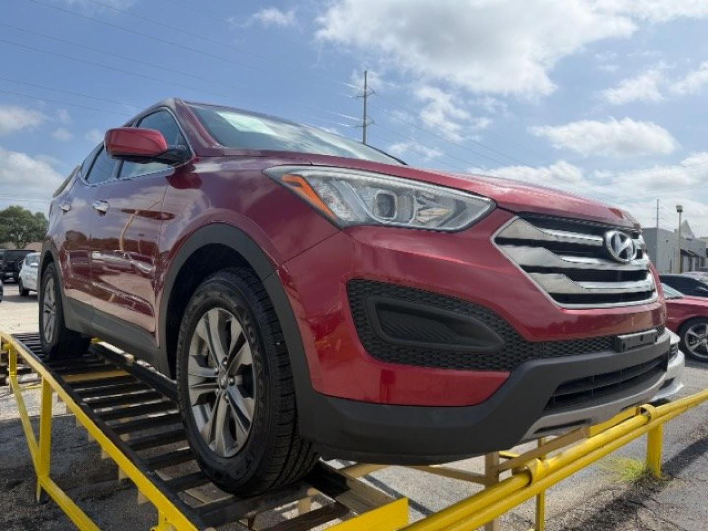 2016 RED Hyundai Santa Fe Sport 2.4L (5XYZT3LBXGG) with an Theta II 2.4L I-4 gasoline direct injection engine, located at 2715 W Pioneer Pkwy, Arlington, TX, 76013, (817) 265-9009, 32.710262, -97.153236- Photo#3