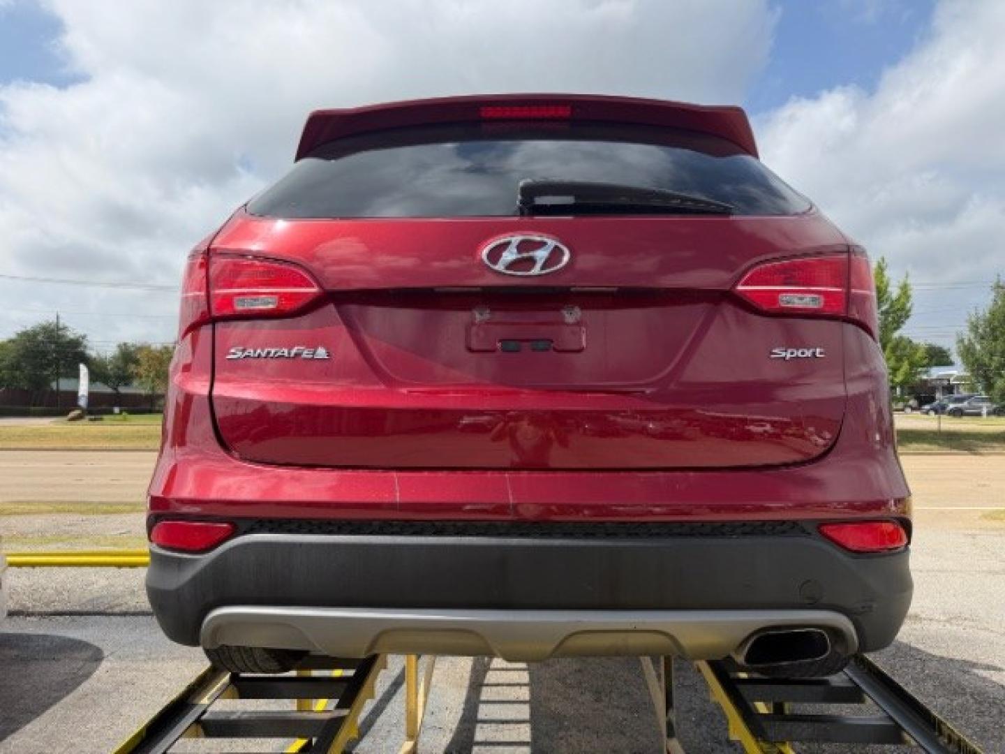 2016 RED Hyundai Santa Fe Sport 2.4L (5XYZT3LBXGG) with an Theta II 2.4L I-4 gasoline direct injection engine, located at 2715 W Pioneer Pkwy, Arlington, TX, 76013, (817) 265-9009, 32.710262, -97.153236- Photo#6