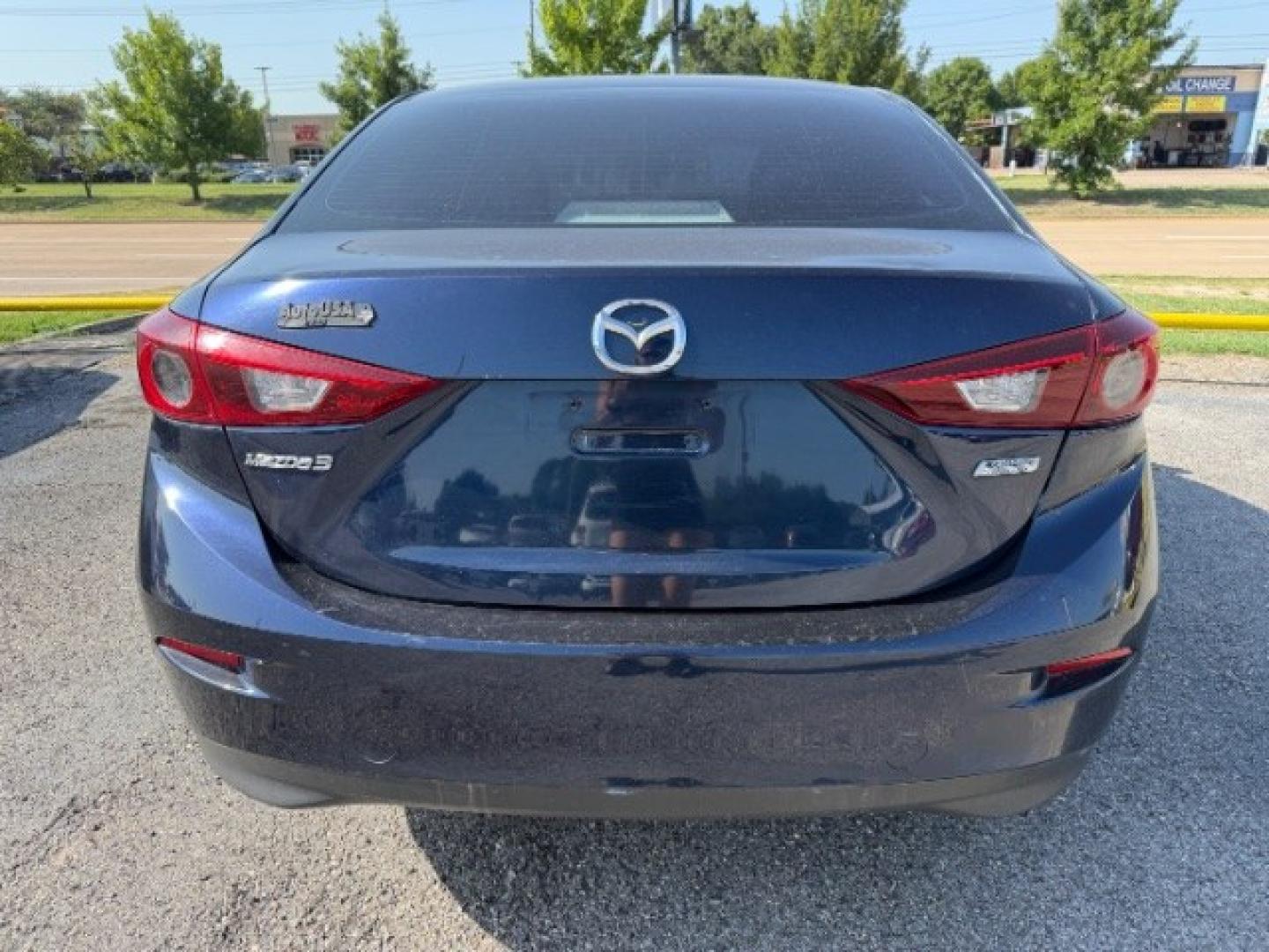 2014 BLUE Mazda MAZDA3 i Sport AT 4-Door (JM1BM1U77E1) with an 2.0L L4 DOHC 16V engine, 6-Speed Automatic transmission, located at 2715 W Pioneer Pkwy, Arlington, TX, 76013, (817) 265-9009, 32.710262, -97.153236- Photo#5