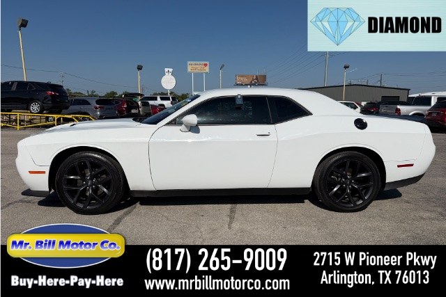 photo of 2020 Dodge Challenger SXT