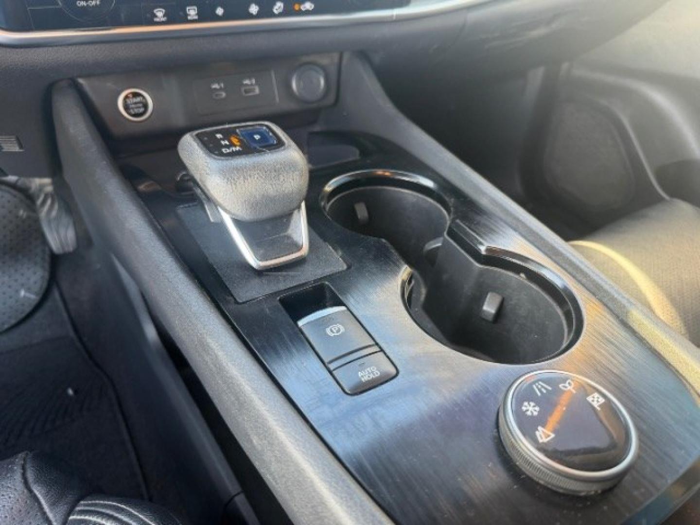2021 SILVER Nissan Rogue SV (5N1AT3BB9MC) with an 2.5L I-4 direct injection engine, located at 2715 W Pioneer Pkwy, Arlington, TX, 76013, (817) 265-9009, 32.710262, -97.153236- Photo#16
