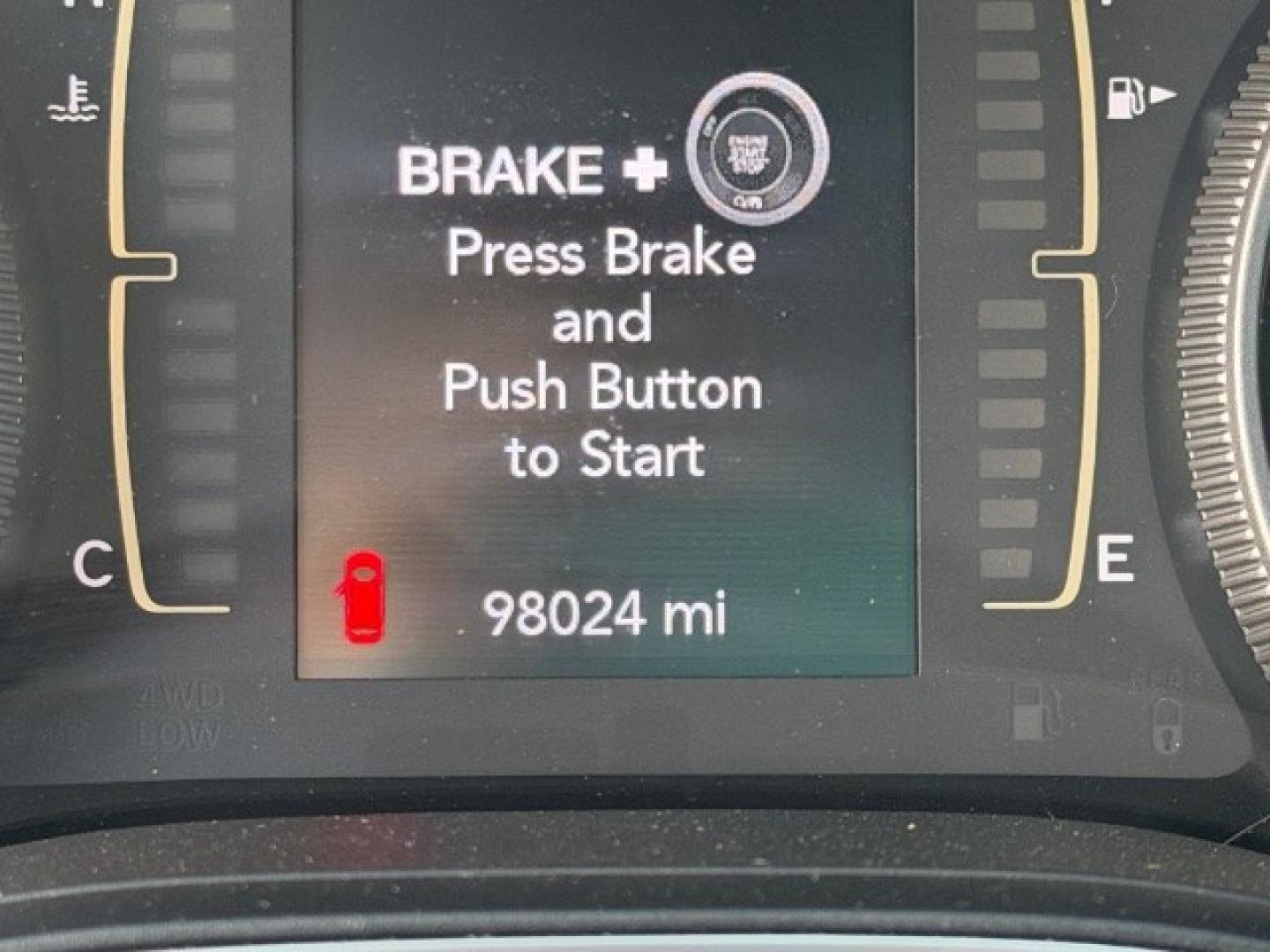 2019 WHITE Jeep Cherokee Latitude Plus 4x4 (1C4PJMLB4KD) , located at 2715 W Pioneer Pkwy, Arlington, TX, 76013, (817) 265-9009, 32.710262, -97.153236- Photo#1